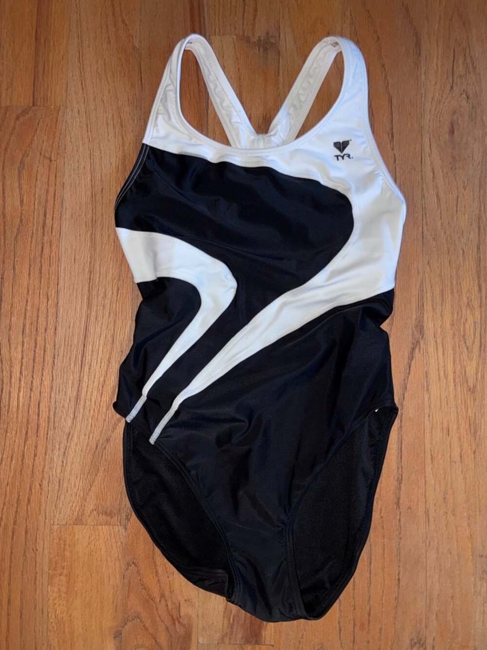 TYR Women's 38 Black White Racerback One Piece Competition Swimsuit